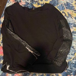 Black shirt w/trim zipper detail